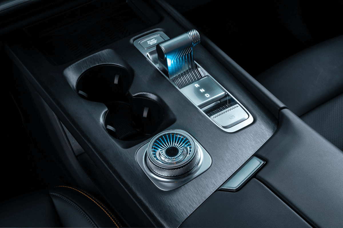 BAIC B30 Smart, Premium Console