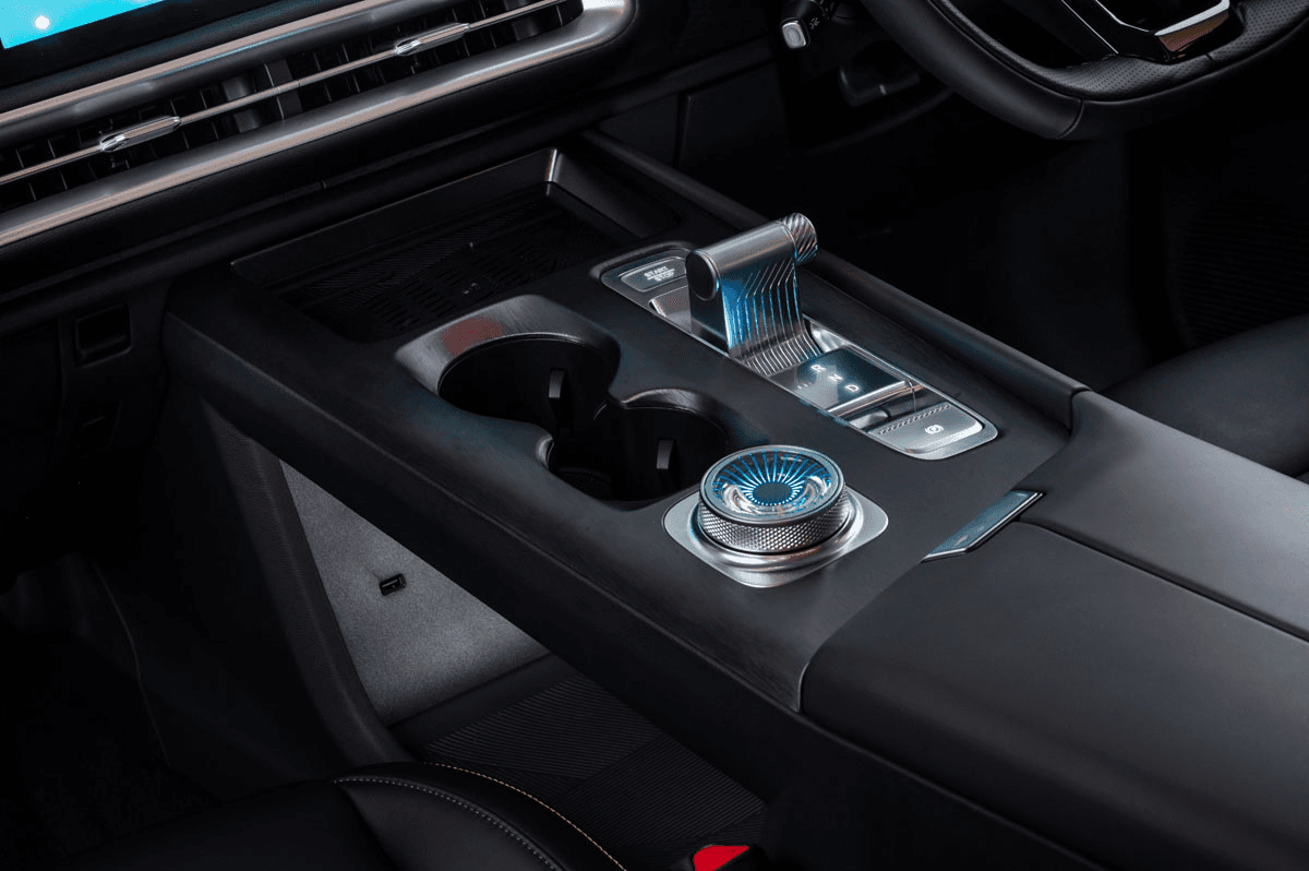 BAIC B30 Smart, Premium Console